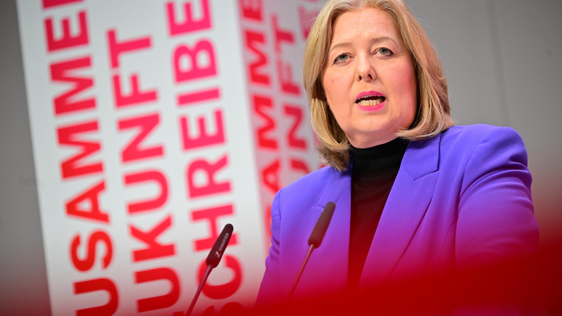 Die SPD-Co-Vorsitzende Bärbel Bas spricht während der Jahresauftaktklausur des SPD-Parteivorstands in Berlin