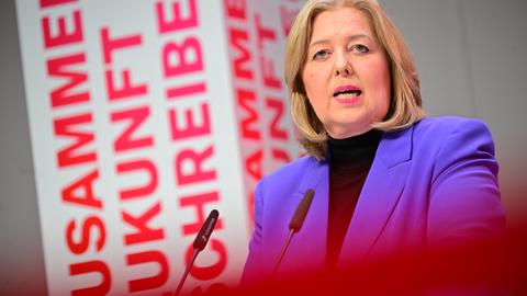 Die SPD-Co-Vorsitzende Bärbel Bas spricht während der Jahresauftaktklausur des SPD-Parteivorstands in Berlin