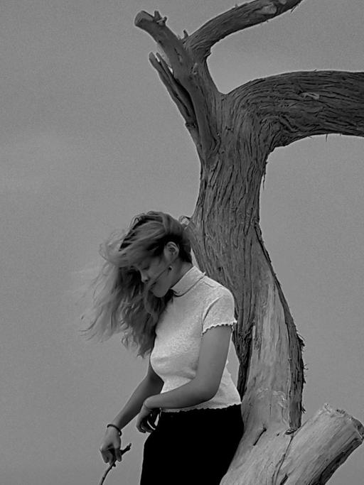 Eine Frau auf der Suche nach einem neuen Lebenssinn. 