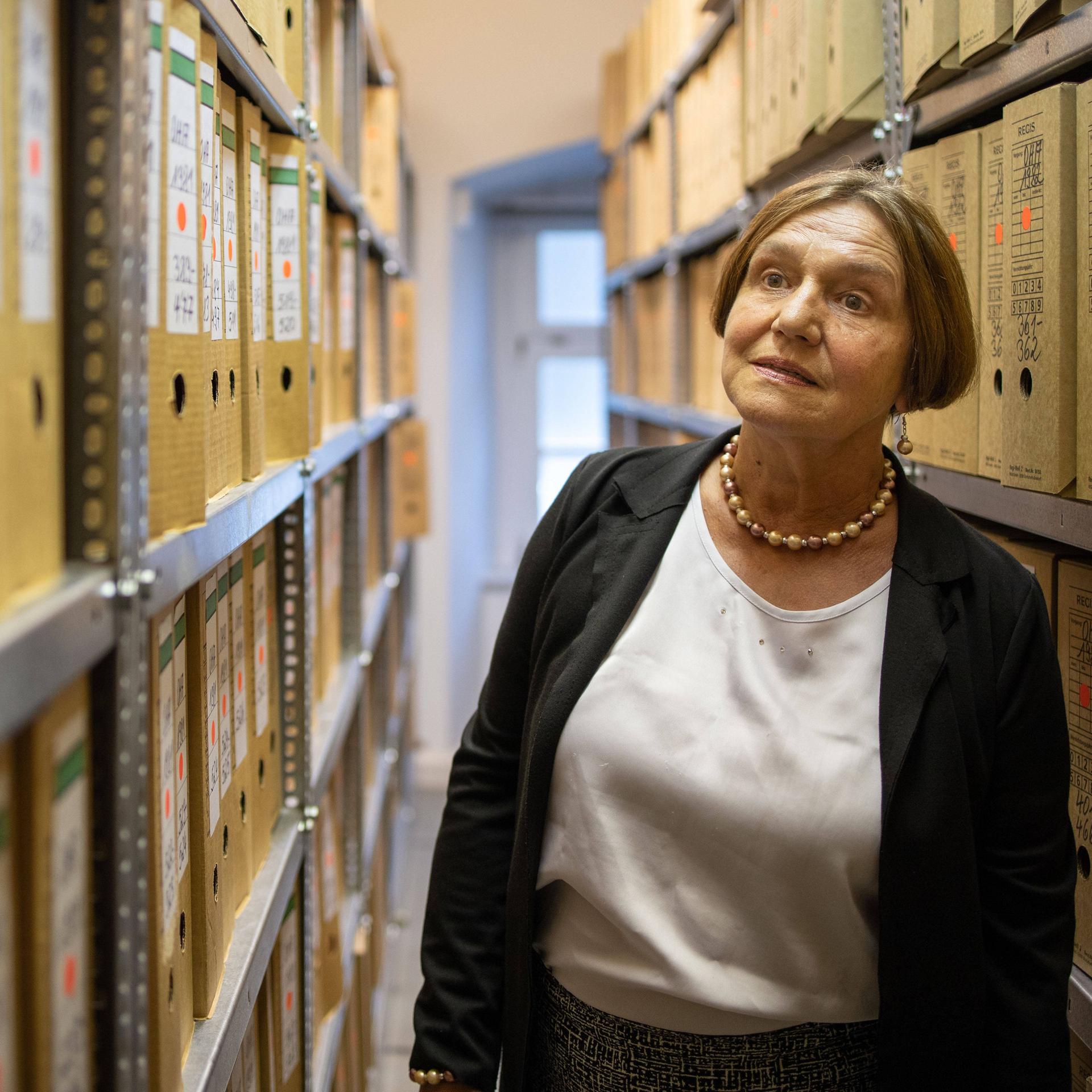 Pfarrerin a.D. - Renate Ellmenreichs Einsatz für Opfer von Gewalt