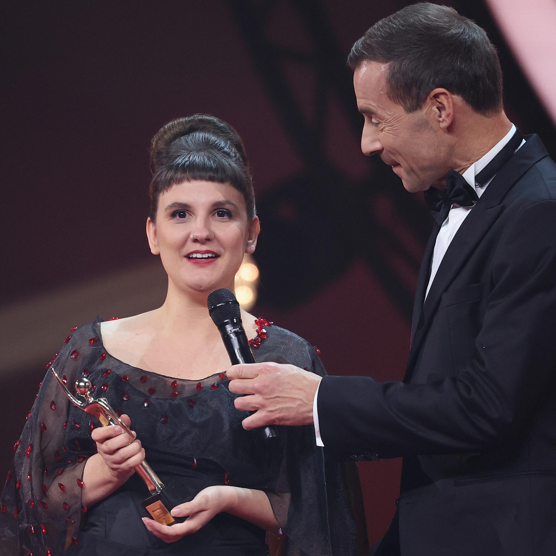 Sozialarbeiterin Peters - Undercover durch die Dörfer