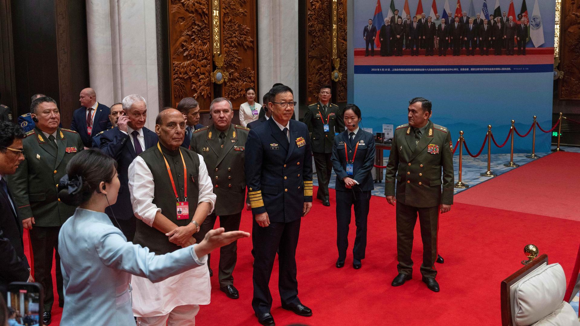 Chinas Verteidigungsminister Dong kommt zum Treffen der Shanghaier Organisation für Zusammenarbeit. Chinas Verteidigungsminister Dong kommt zum Treffen der Shanghaier Organisation für Zusammenarbeit.