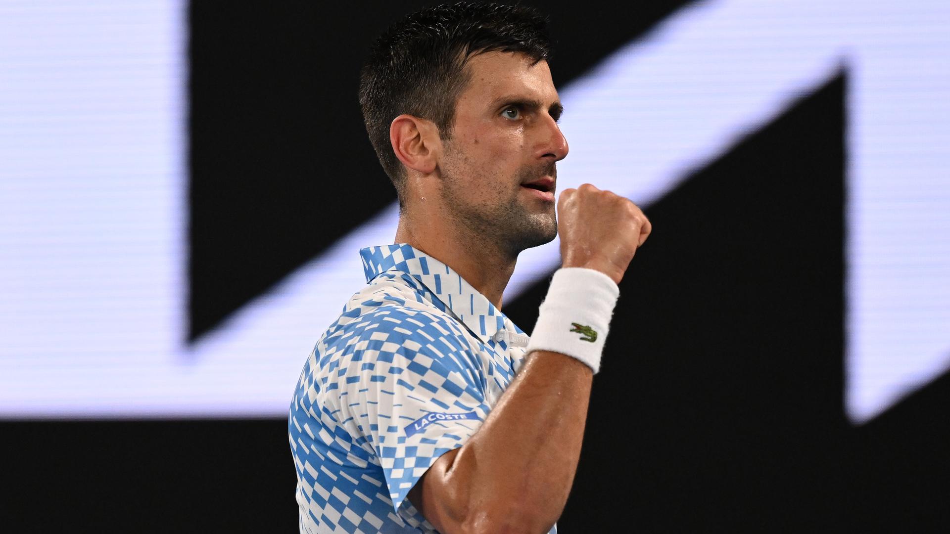 Novak Djokovic ballt die Faust. Novak Djokovic ballt die Faust.