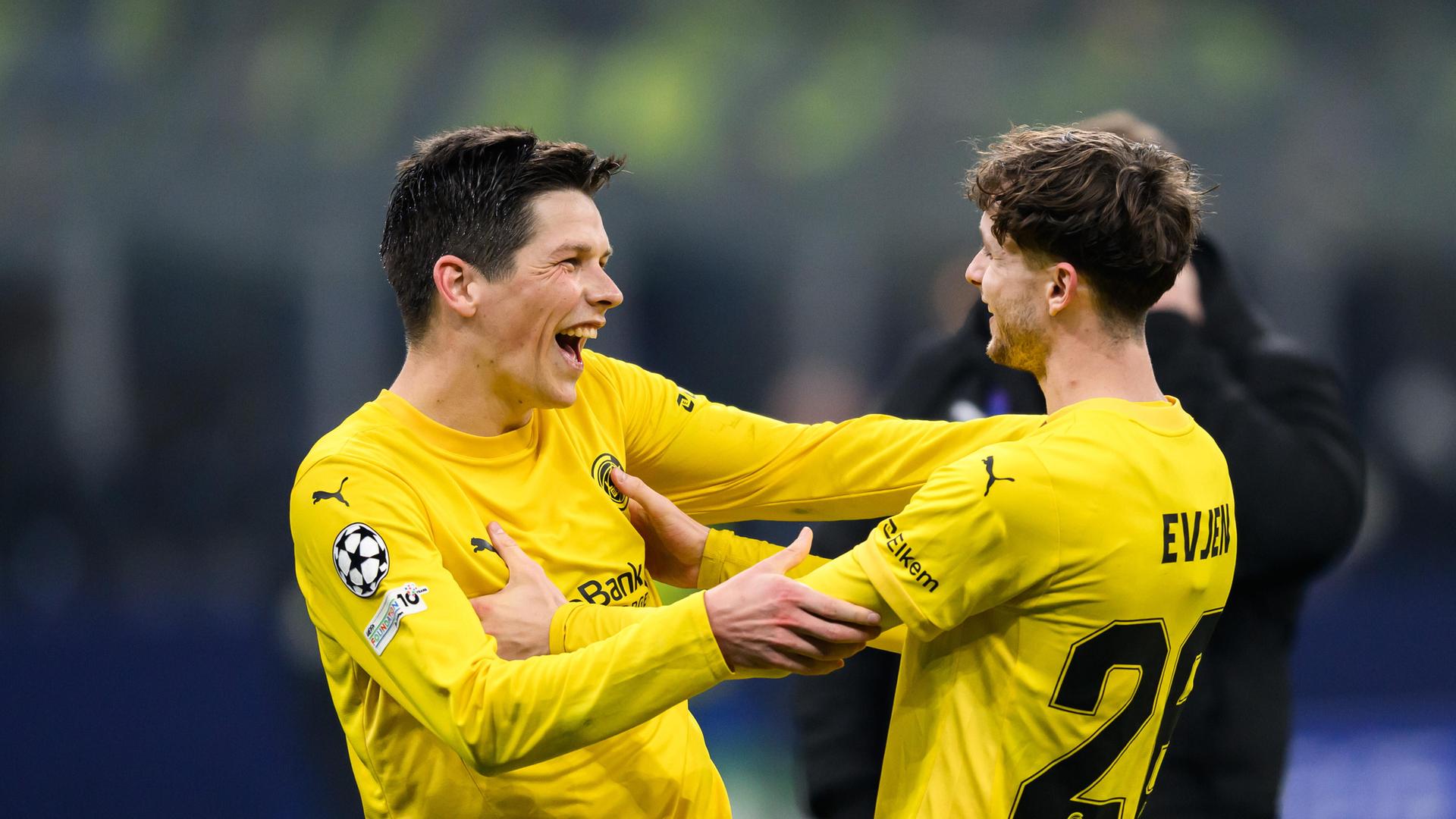 2 Spieler von Bödo/Glimt jubeln 2 Spieler von Bödo/Glimt jubeln