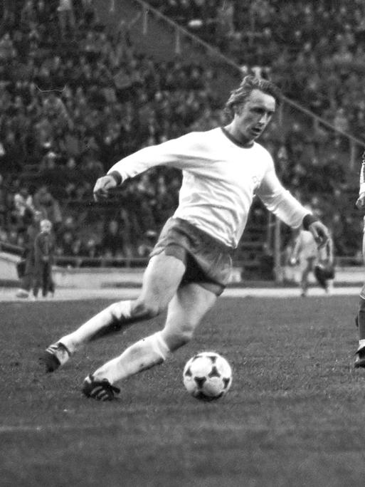 DDR-Auswahlspieler Joachim Streich im EM-Qualifikationsspiel gegen Polen 1979