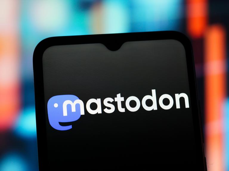 Digitale Souveränität: Sollten Medien auf dezentralen Netzwerken unterwegs sein?