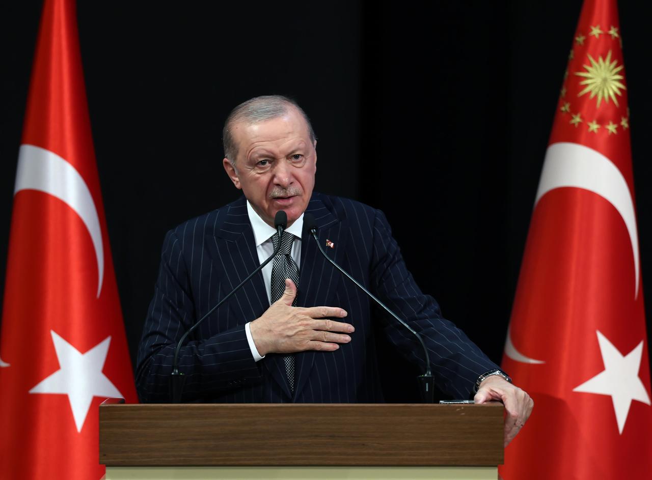 Das Foto zeigt den türkischen Präsidenten Erdogan. Er spricht auf einem AKP-Kongress in Ankara Das Foto zeigt den türkischen Präsidenten Erdogan. Er spricht auf einem AKP-Kongress in Ankara