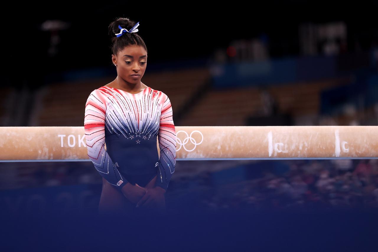 Simone Biles vom Team United States beim Finale am Schwebebalken der Olympischen Spiele 2020 in Tokio im Ariake Gymnastics Centre am 03. August 2021.