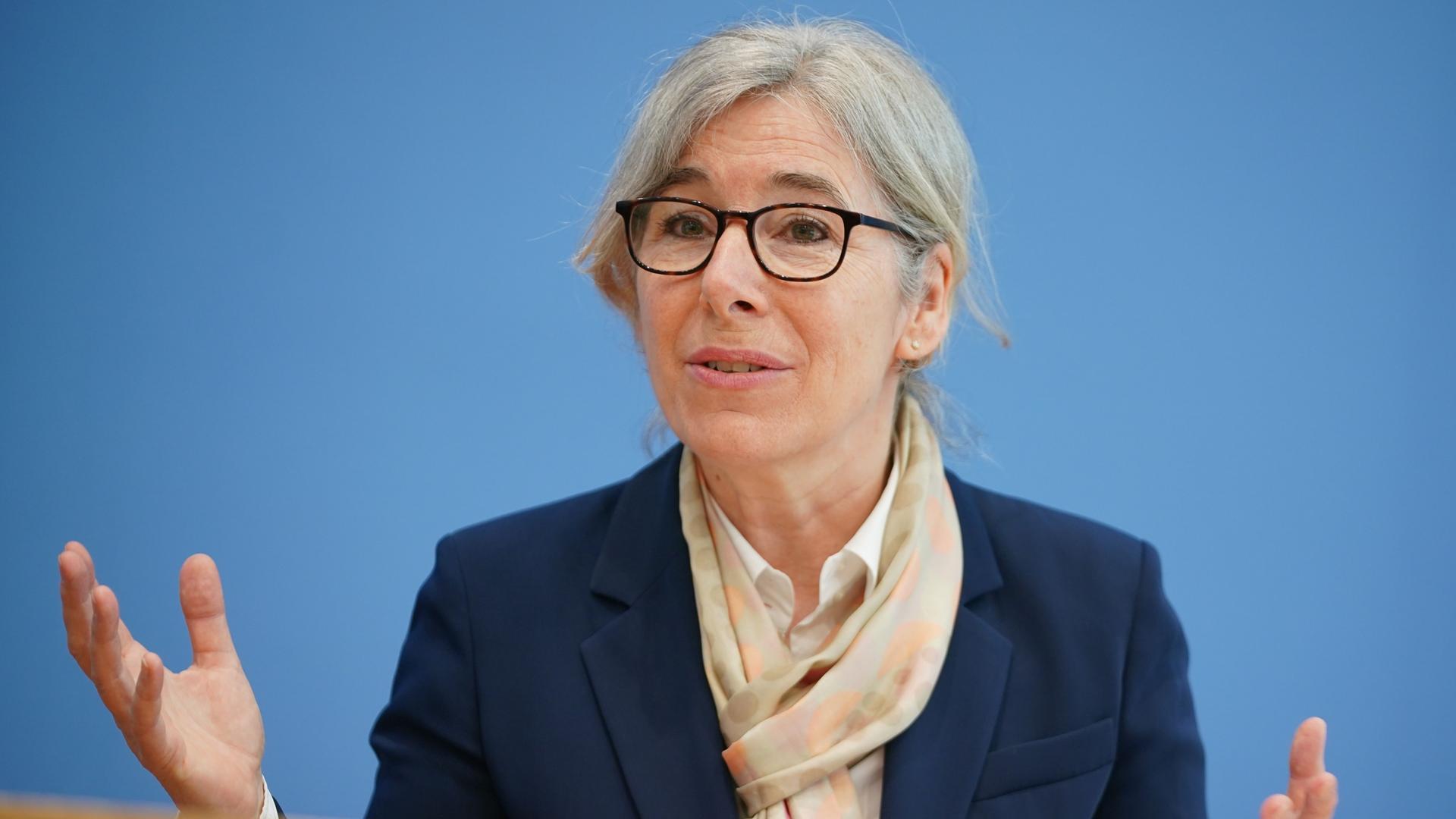 Gabriele Regina Overwiening, Präsidentin der Bundesvereinigung Deutscher Apothekerverbände e.V. (ABDA) Gabriele Regina Overwiening, Präsidentin der Bundesvereinigung Deutscher Apothekerverbände e.V. (ABDA)