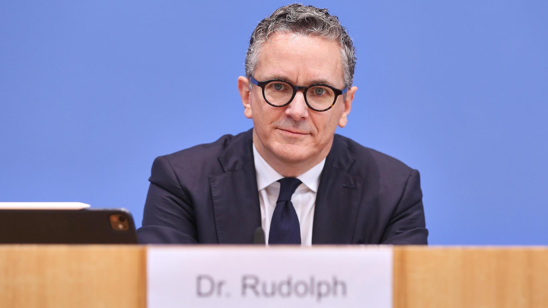 Thorsten Rudolph, haushaltspolitischer Sprecher der SPD-Bundestagsfraktion spricht zu den Ergebnissen der Bereinigungssitzung des Haushaltsausschusses zum Bundeshaushalt 2026.