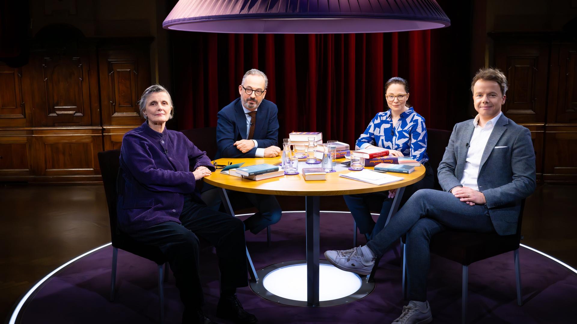 Von links: Iris Radisch, Jan Fleischhauer, Thea Dorn, Cornelius Pollmer Von links: Iris Radisch, Jan Fleischhauer, Thea Dorn, Cornelius Pollmer