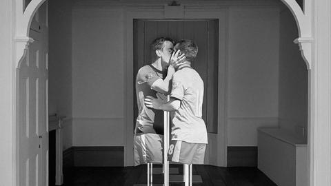 Installationsansicht vom Kunstwerk "Gary and Paul" (2023) von JJ Guest in der OOF Gallery in London