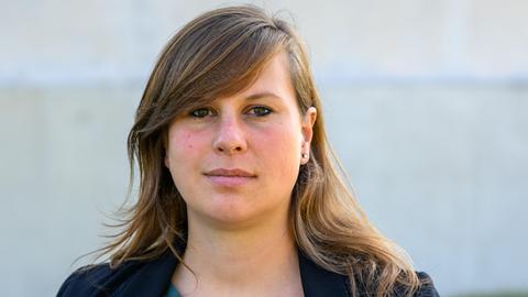 Porträt der Hauptkommissarin Chiara Malz, sie ist bei der "Letzten Generation" für die Vernetzung mit der Polizei verantwortlich. 