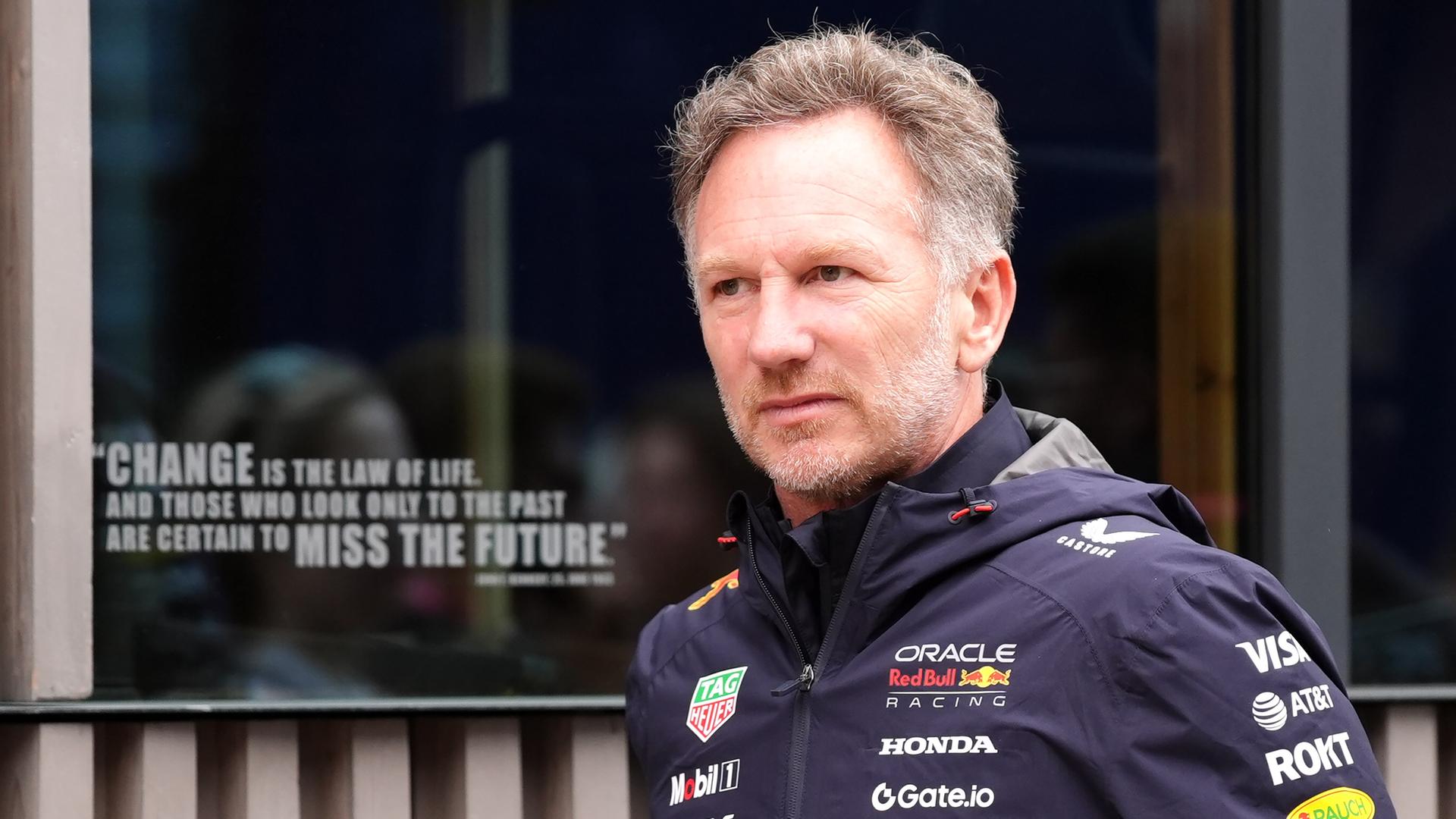 Christian Horner im Halbseitenporträt