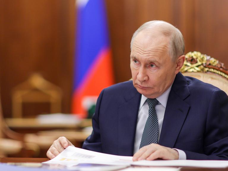 Russlands Präsident Wladimir Putin im Porträt