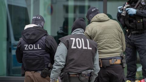 Großrazzia auf der Eisenbahnstraße: Zoll durchsucht mehrere Objekte wegen Steuerhehlerei 28.01.2026 gegen 13 Uhr Leipzig-Neustadt-Neuschönefeld