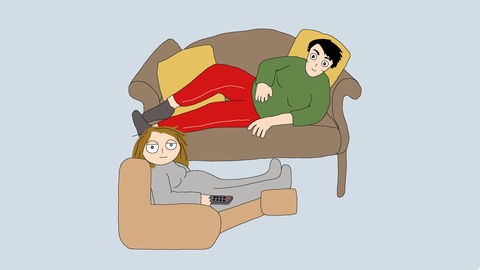 Illustration von zwei Frauen, die auf sofas liegen, eine hält eine Fernbedienung in der Hand Illustration von zwei Frauen, die auf sofas liegen, eine hält eine Fernbedienung in der Hand