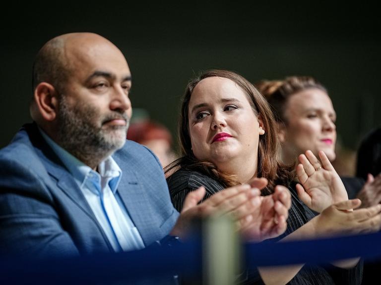 Omid Nouripour, Ricarda Lang, Terry Reintke beim Bundesparteitag der Grünen