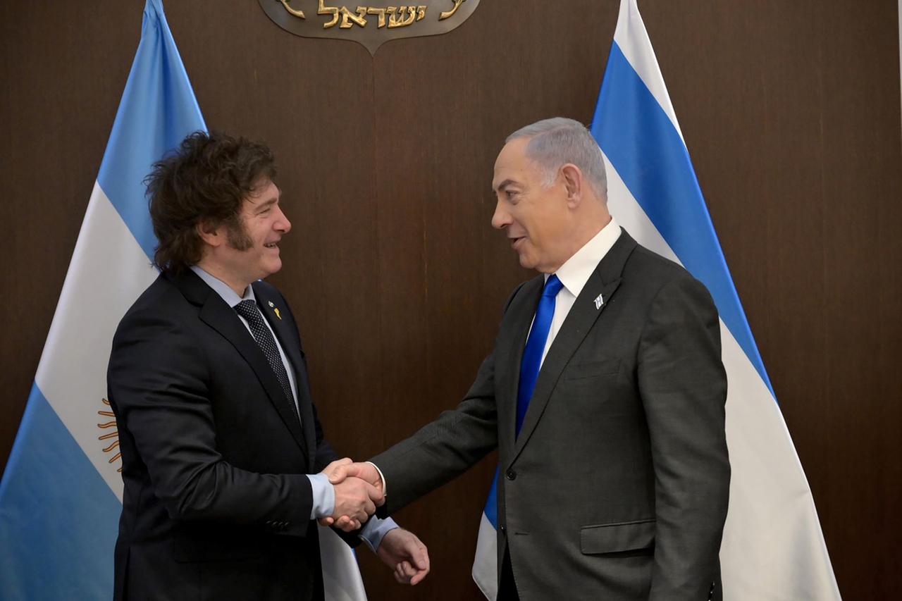Der argentinische Präsident Javier Milei trifft den israelischen Ministerpräsidenten Benjamin Netanjahu in Jerusalem. 