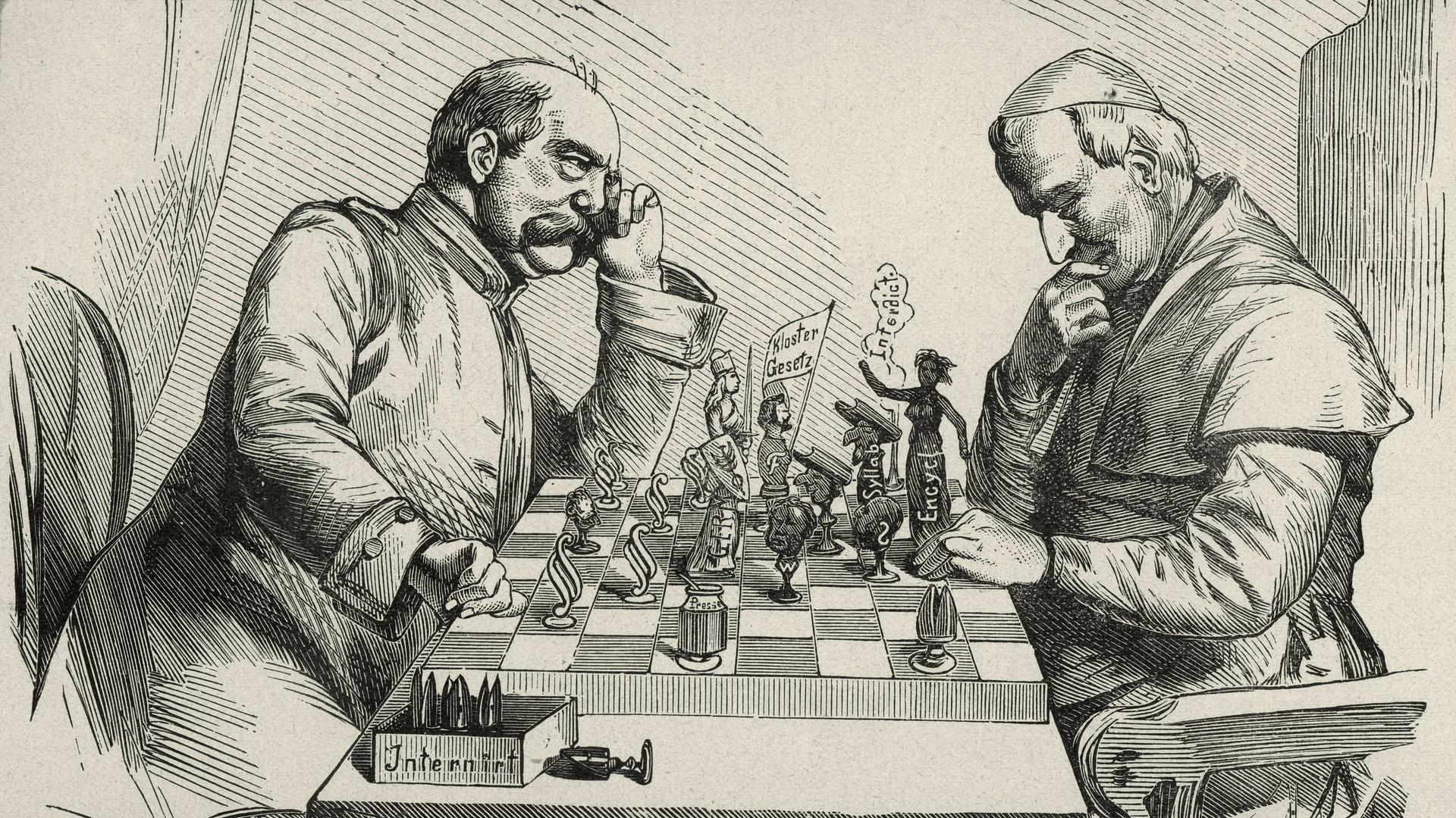 Eine zeitgenössische Holzstichkarikatur zeigt Otto von Bismarck  bei einer Partie Schach dem Papst gegenüber