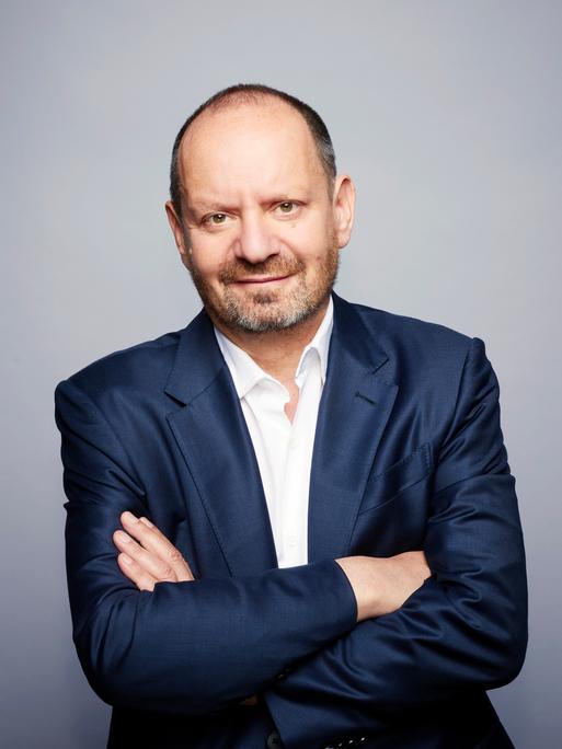 Der französisch-britische Jurist und Autor Philippe Sands im Porträt Der französisch-britische Jurist und Autor Philippe Sands im Porträt
