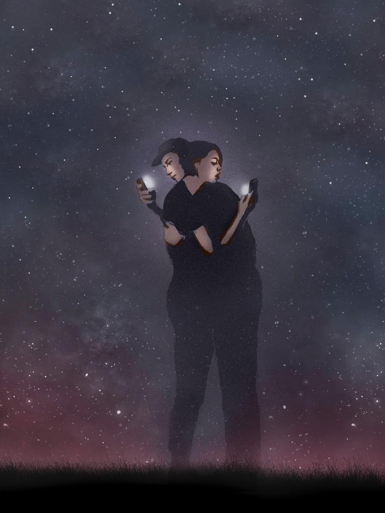 Junges Paar umarmt sich abgelenkt von ihren Handies