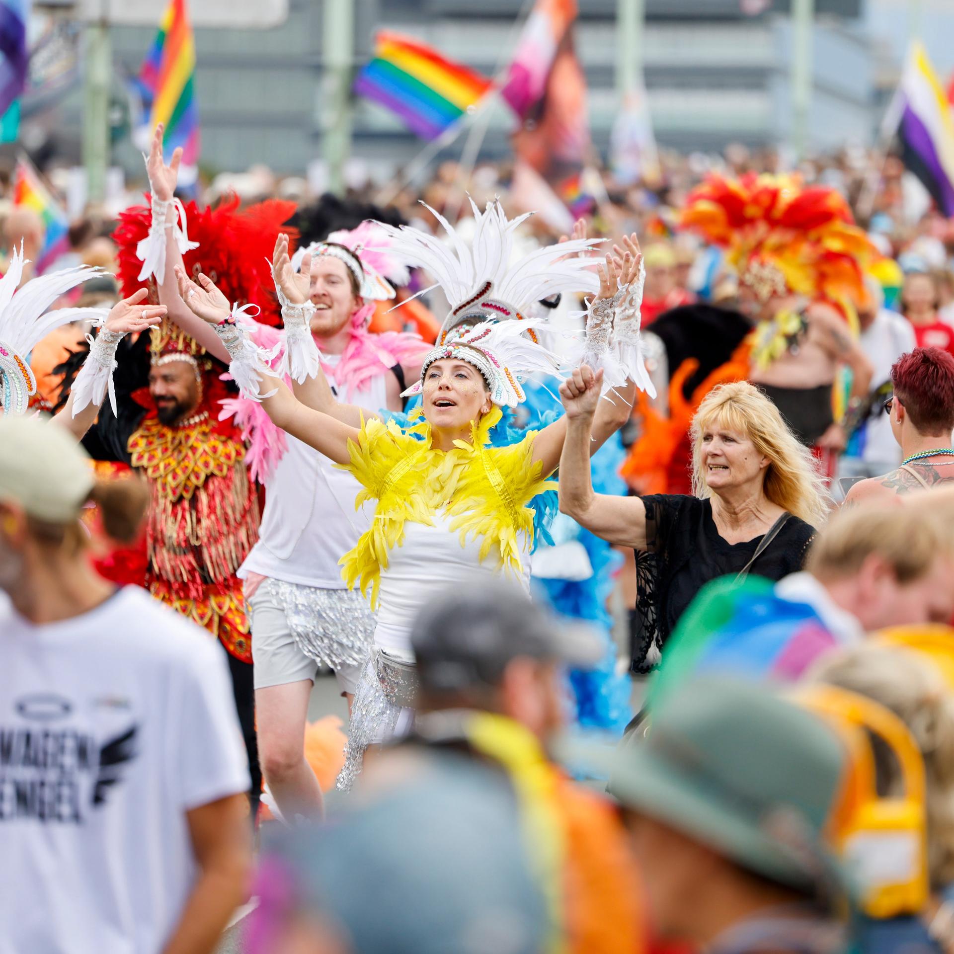 Cologne Pride 2026 - Parade zum Christopher Street Day (CSD)