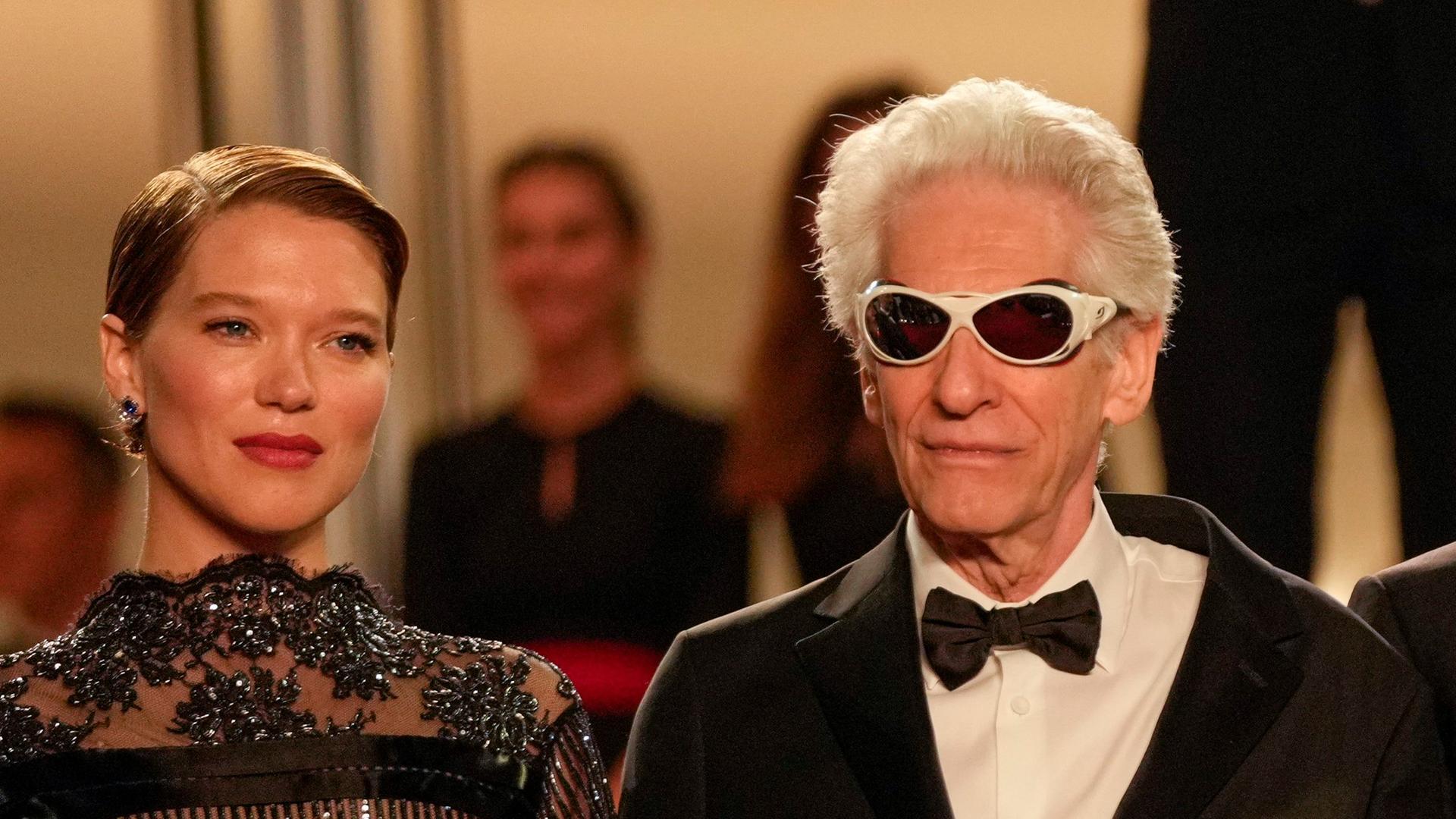 Regisseur David Cronenberg (rechts) mit der Schauspielerin Lea Seydoux auf dem roten Teppich bei den Filmfestspielen in Cannes. Regisseur David Cronenberg (rechts) mit der Schauspielerin Lea Seydoux auf dem roten Teppich bei den Filmfestspielen in Cannes.