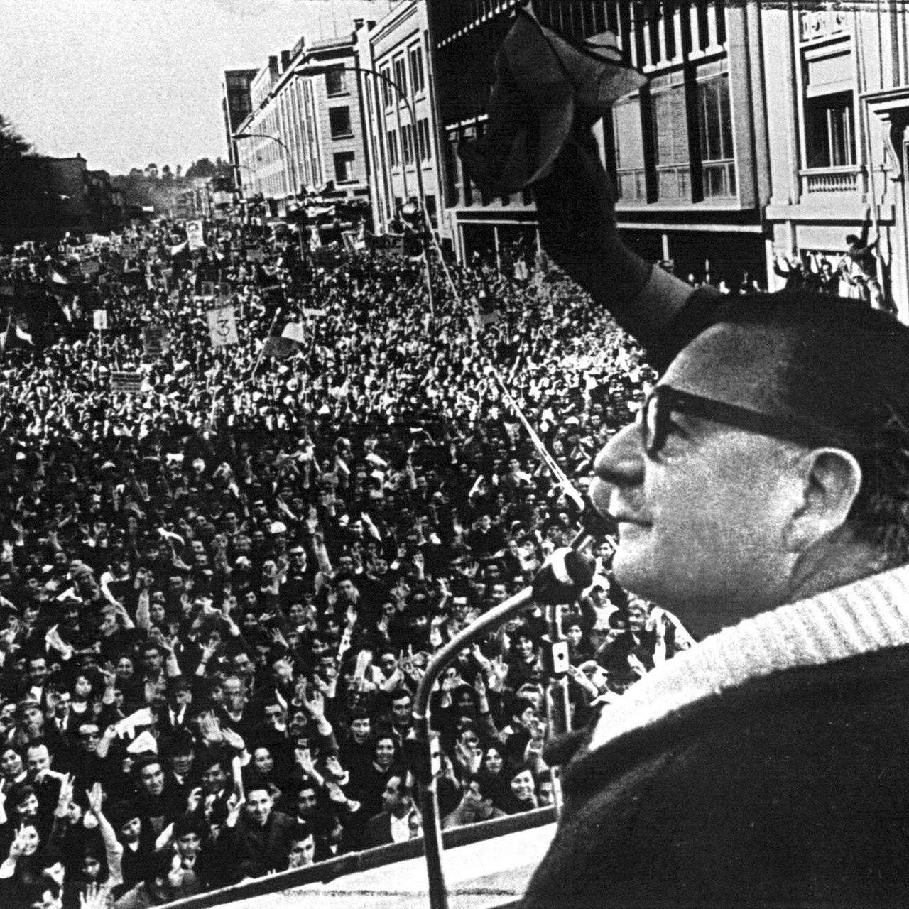 Journalist – Biografie des „totalen Demokraten“ Salvador Allende