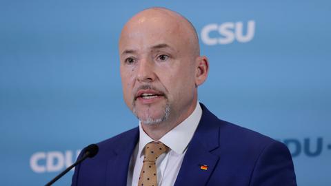 Der CSU-Landesgruppenchef im Deutschen Bundestag, Alexander Hoffmann, im Portrait.  