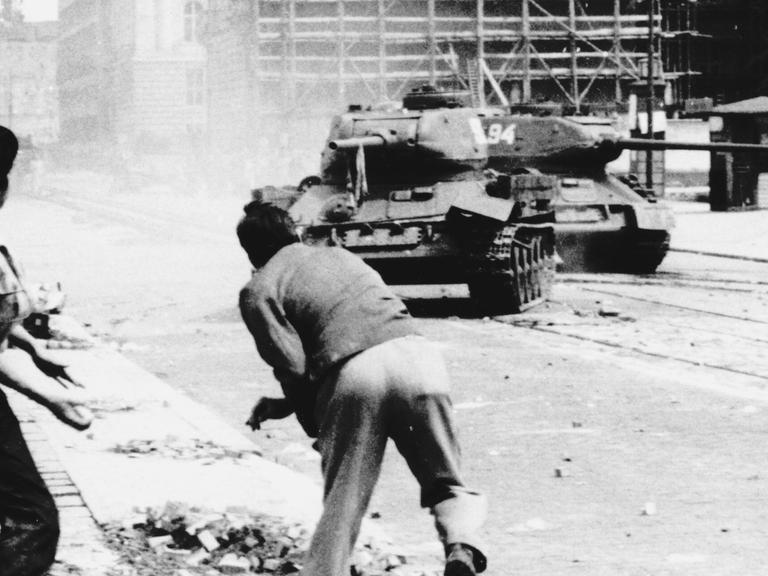 Volksauftsand Leipziger Platz, Ost-Berlin 17.06.1953. Volksauftsand Leipziger Platz, Ost-Berlin 17.06.1953.