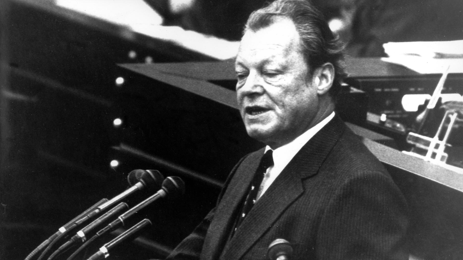 Bundeskanzler Willy Brandt stellt am 20.09.1972 vor dem Bonner Bundestag die Vertrauensfrage