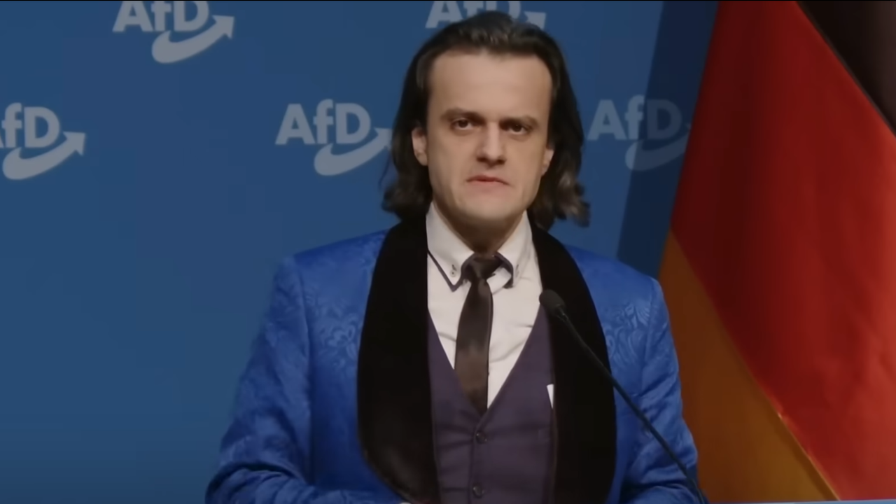 Alexander Eichwald steht am Rednerpult während der Gründungsveranstaltung der neuen AfD-Jugendorganisation Generation Deutschland (GD) in Gießen.