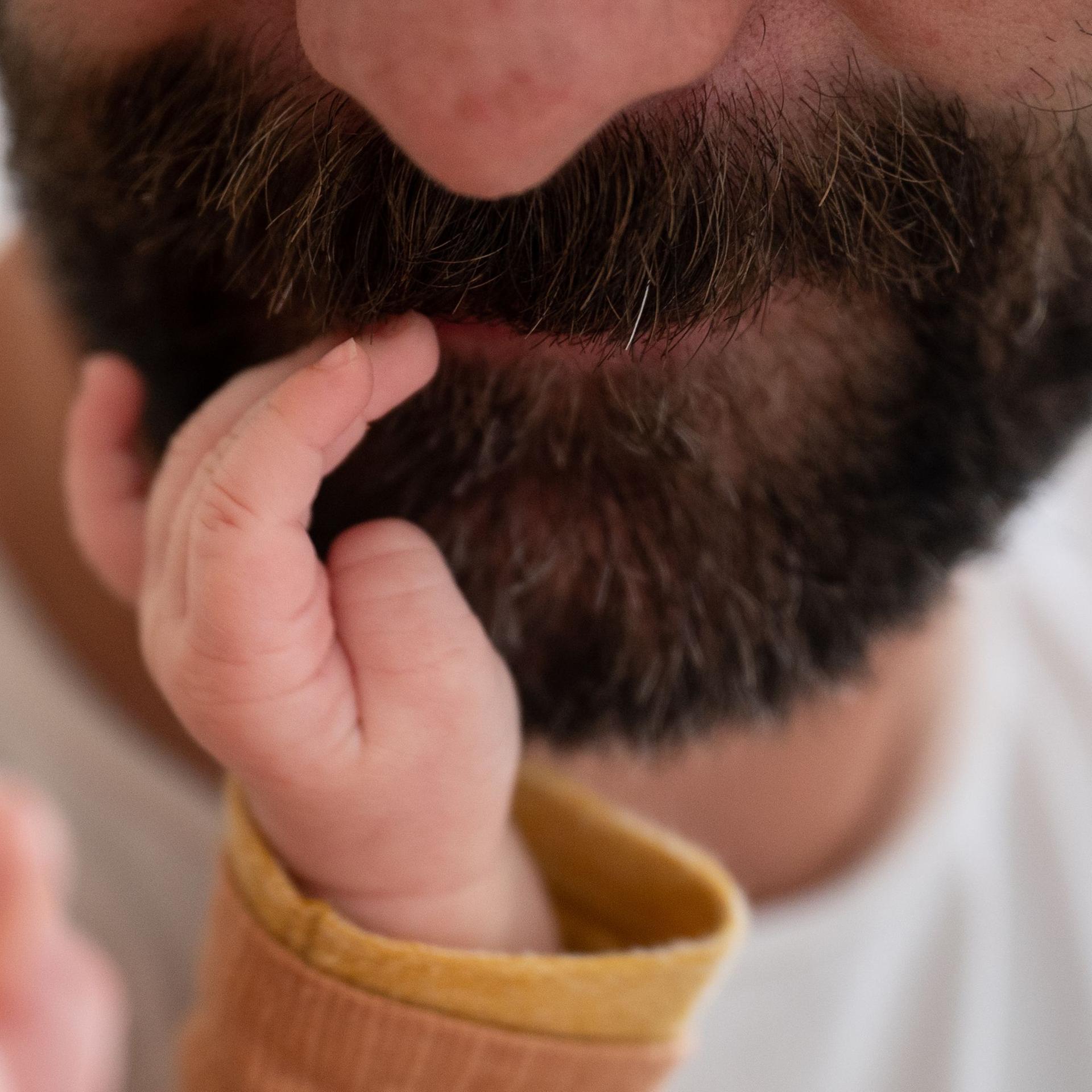 Statistik - Deutlich mehr Frauen als Männer beziehen Elterngeld