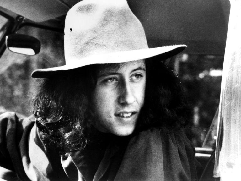Porträt von Arlo Guthrie mit Hut, Woodstock 1969.