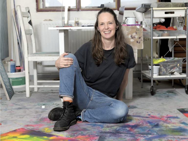 Die Künstlerin Sandra Schlipköter