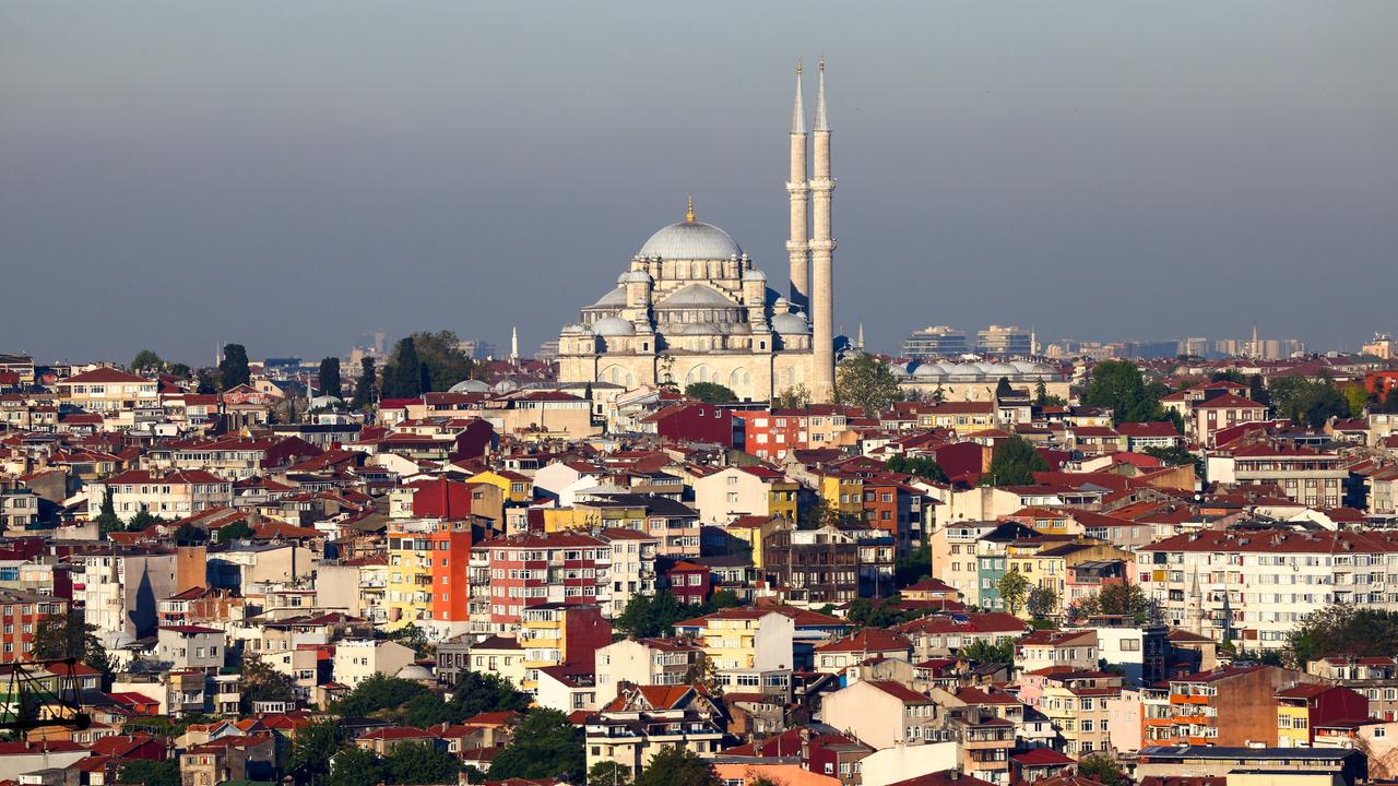 Ein Blick auf die Stadt Istanbul mit der Süleymaniye-Moschee