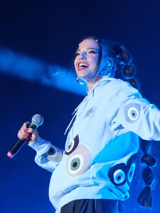 Nina Chuba tritt auf dem Sputnik-Springbreak auf.