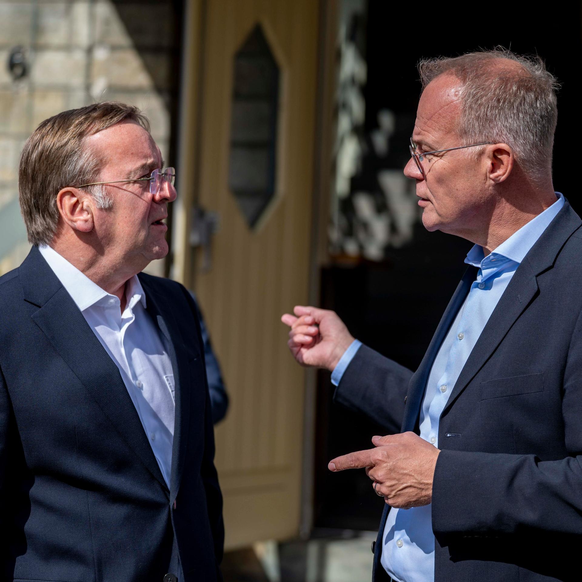 Berlin, Bielefeld - Union und SPD setzen Klausurtagungen fort