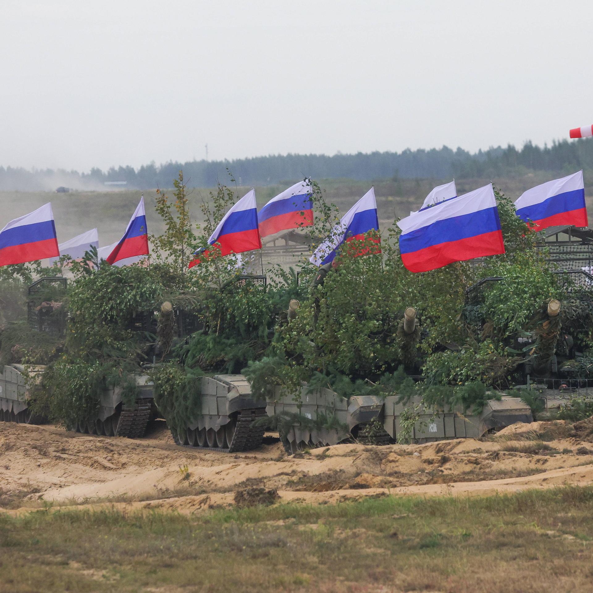 Sapad 2025 - Russland und Belarus senden mit Militärmanöver Signal an NATO