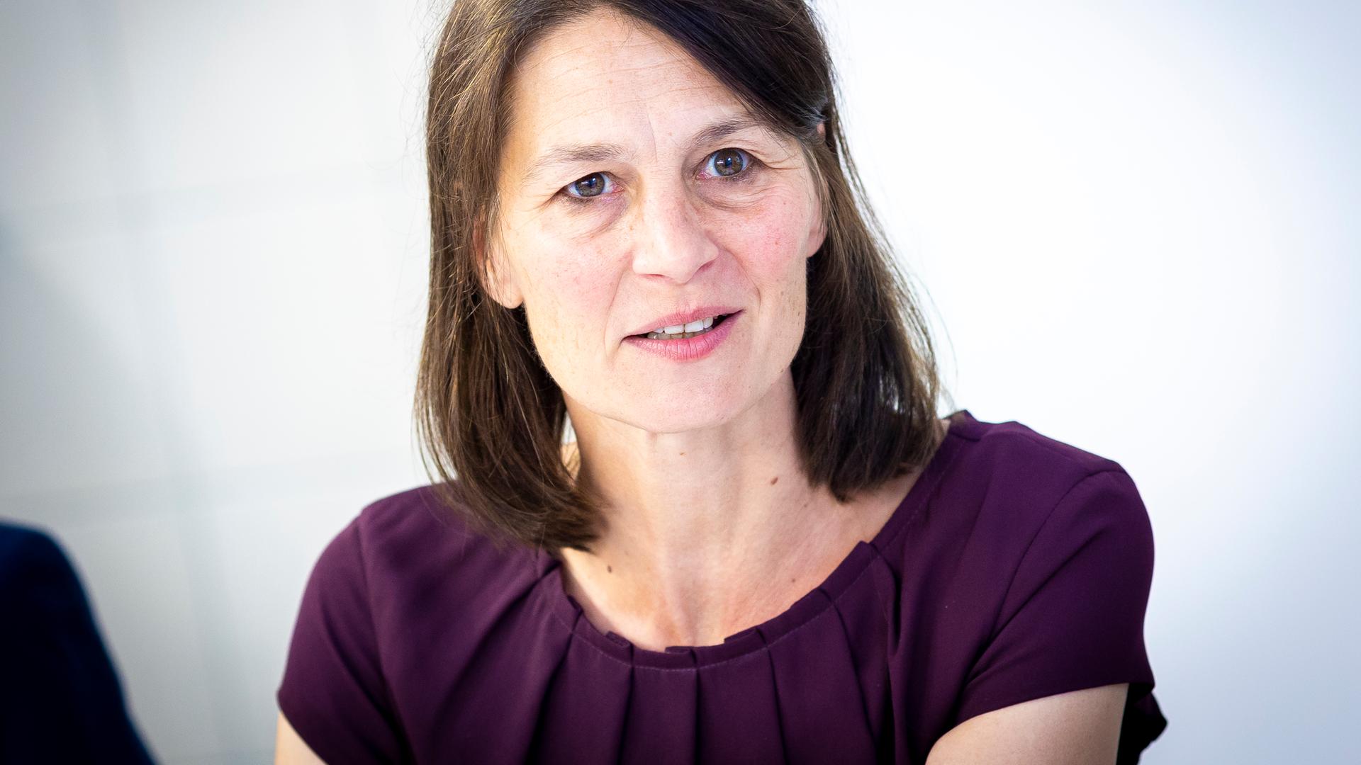 Eine Portraitaufnahme von Niedersachsens Landwirtschaftsministerin Miriam Staudte (Bündnis 90/Die Grünen) Eine Portraitaufnahme von Niedersachsens Landwirtschaftsministerin Miriam Staudte (Bündnis 90/Die Grünen)