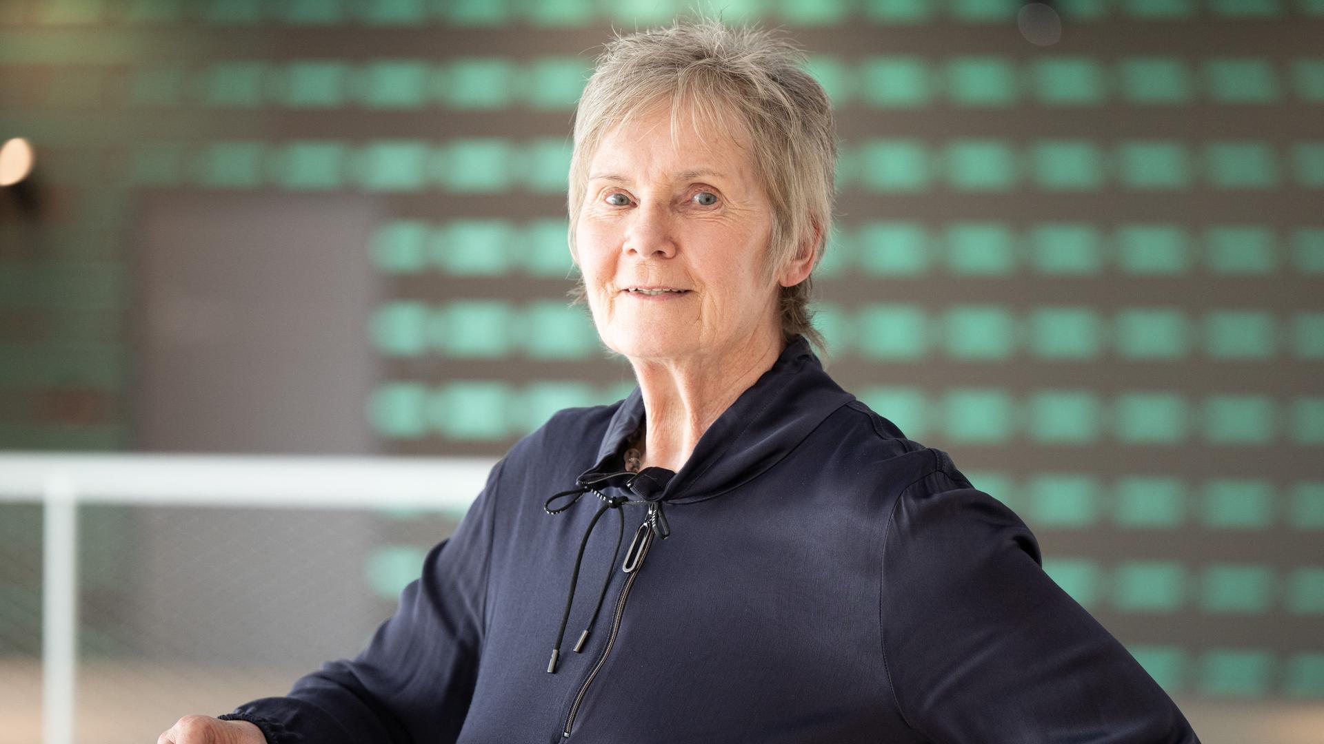 Tina Theune-Meyer, ehemalige Bundestrainerin der Frauen-Nationalmannschaft, blickt freundlich in die Kamera. Hier eine Aufnahme von 2003. Tina Theune-Meyer, ehemalige Bundestrainerin der Frauen-Nationalmannschaft, blickt freundlich in die Kamera. Hier eine Aufnahme von 2003.