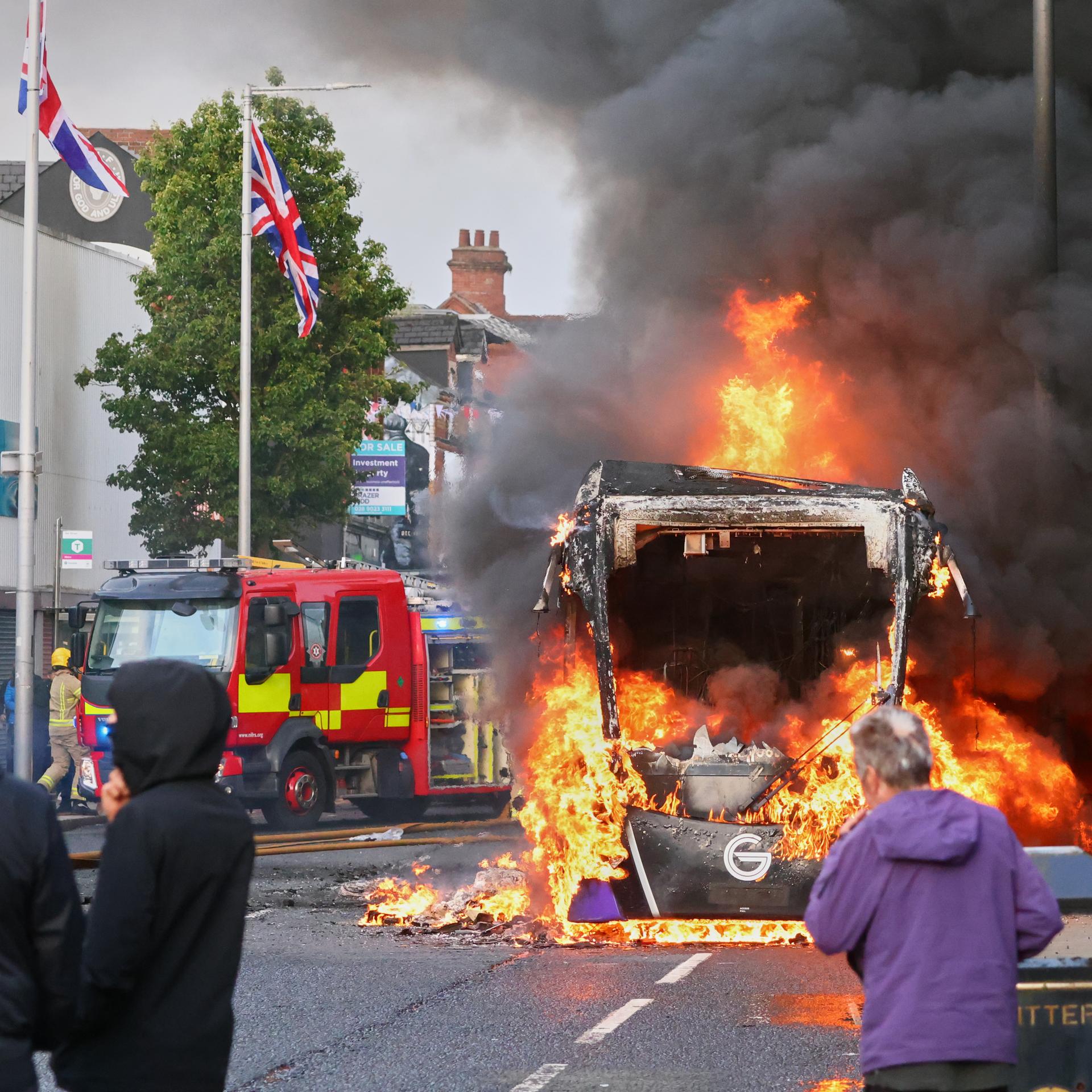 Nordirland - Nach Messerangriff in Belfast: Aussch