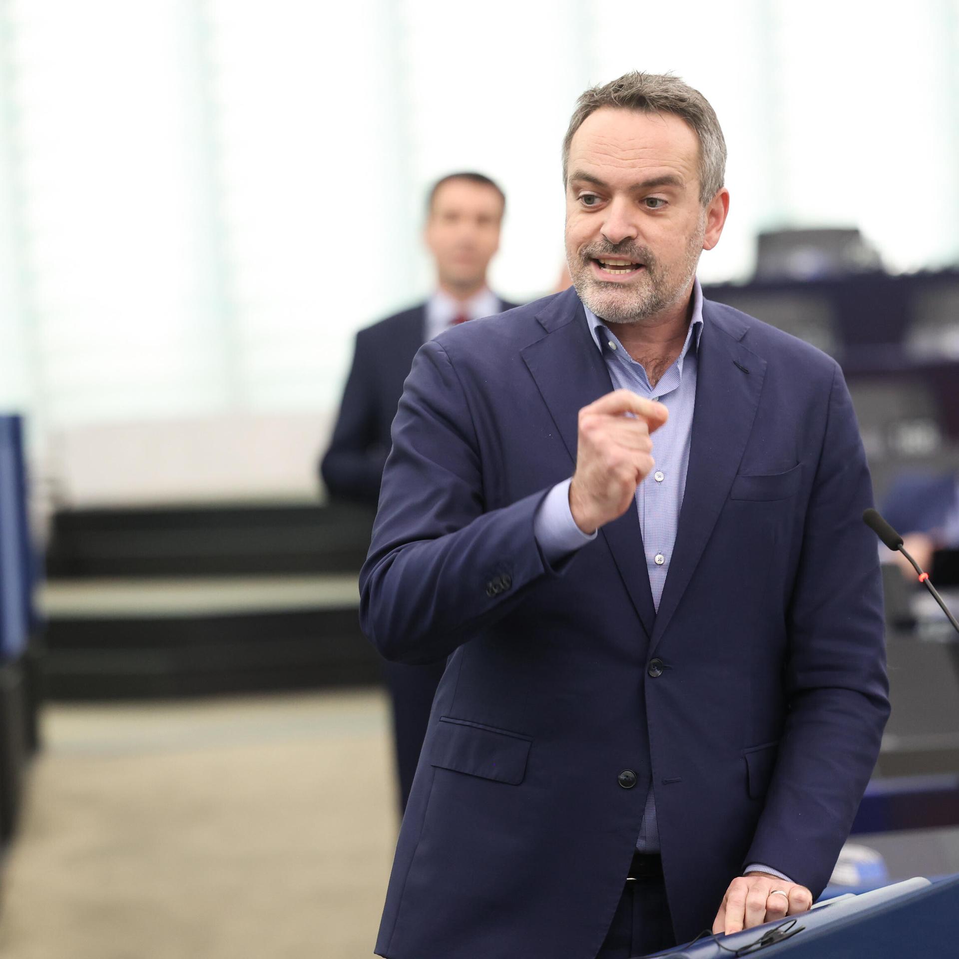 Lieferkettengesetz - Repasi nennt Merz' Kritik an EU-Parlament "inakzeptabel"