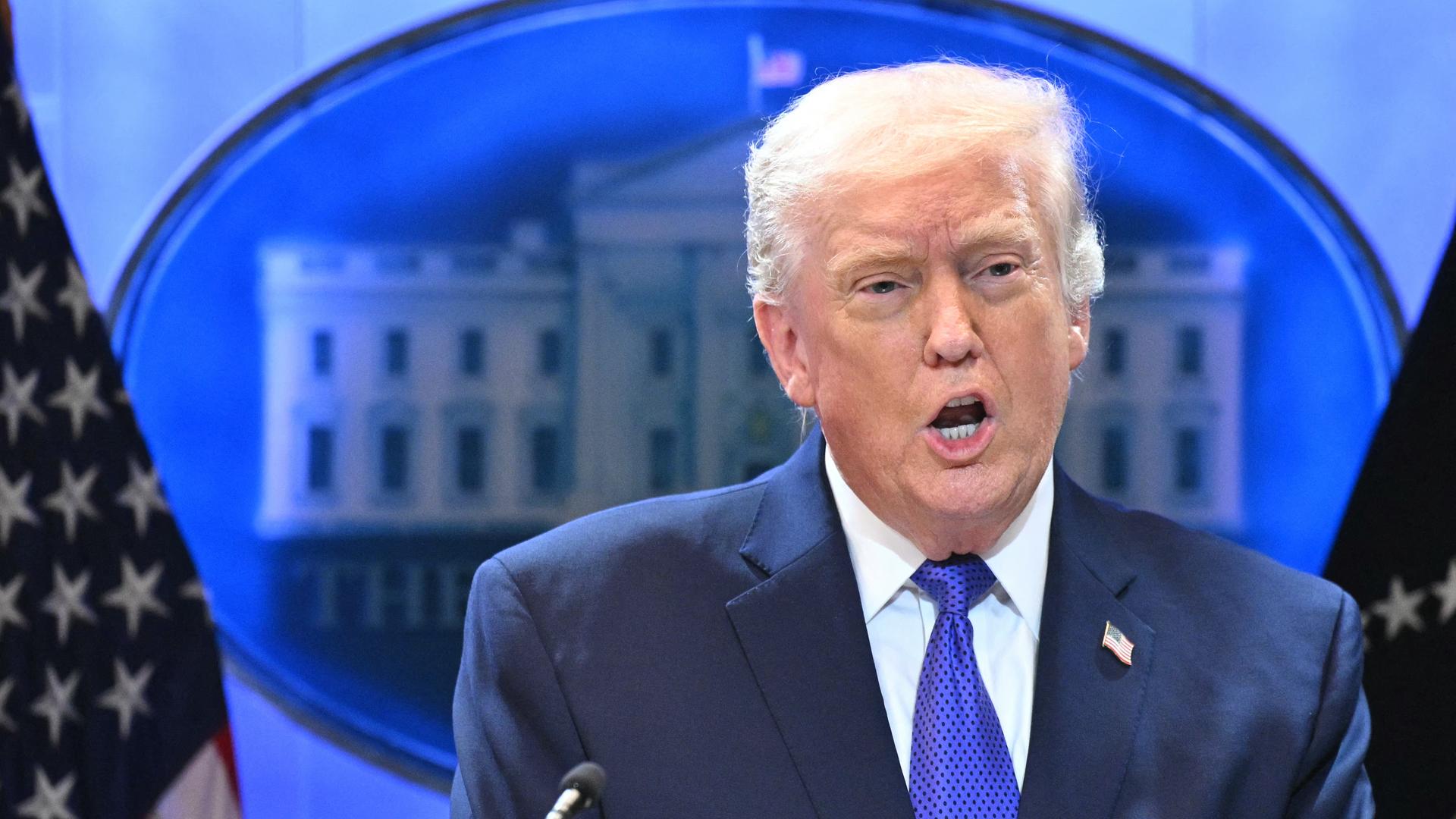 US-Präsident Donald Trump während einer Pressekonferenz im Weißen Haus US-Präsident Donald Trump während einer Pressekonferenz im Weißen Haus