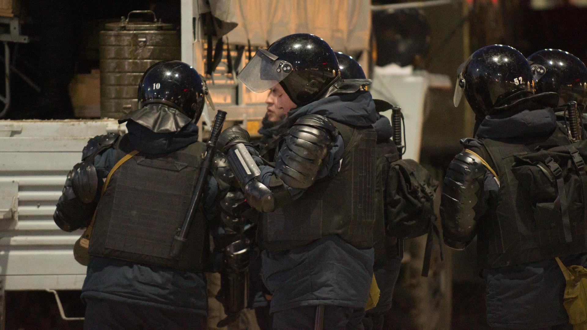 Die Lage in Kasachstans Hauptstadt Nur-Sultan eskalisiert weiter. Im Bild: Sicherheitskräfte am 5. Januar 2022