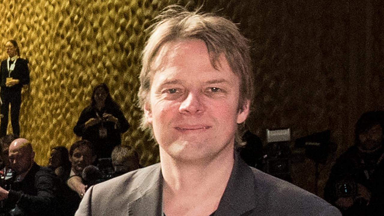 Das Foto zeigt Tobias Rempe lächelt in die Kamera. Das Foto zeigt Tobias Rempe lächelt in die Kamera.