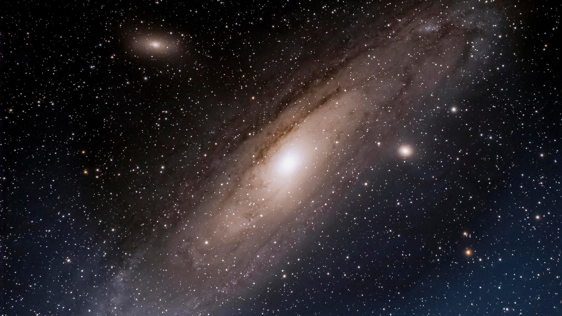 Andromedagalaxie und Sternbild Andromeda