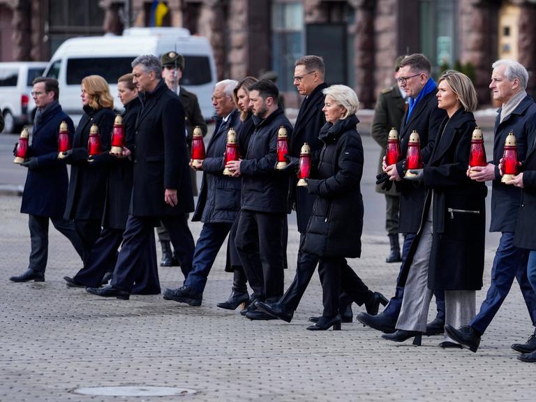 Staatsminister besuchen die Ukraine