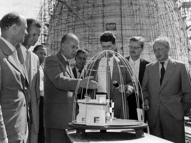 Bau des Garchinger Atomreaktors 1957